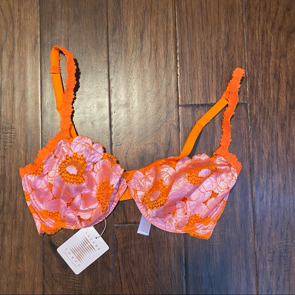 SAVAGE X FENTY Perfect Poppies Unlined Lace Demi Bra